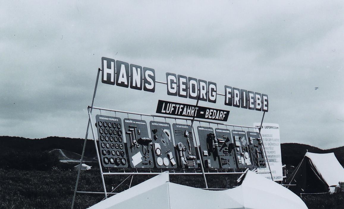 Freiluft-Messestand Mitte der 50er Jahre